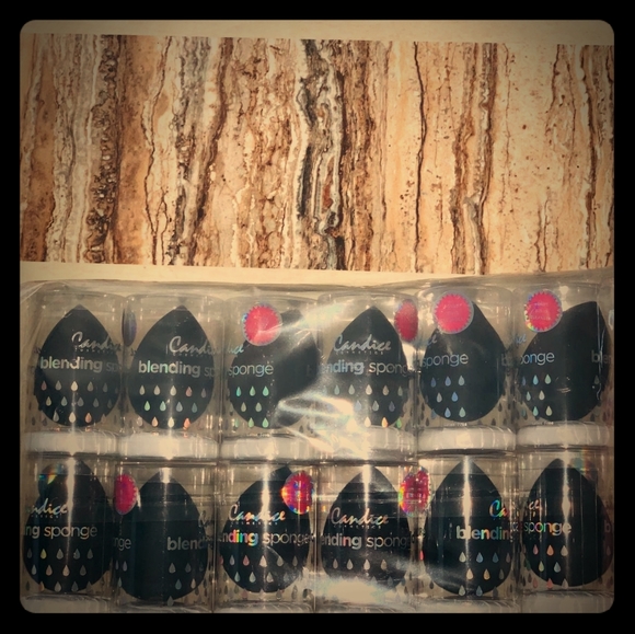 Candice COSMETICS sponge - Picture 1 of 2